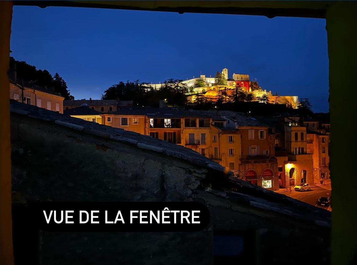 דירות סיסטרון Le Jalet En Provence - Penthouse מראה חיצוני תמונה